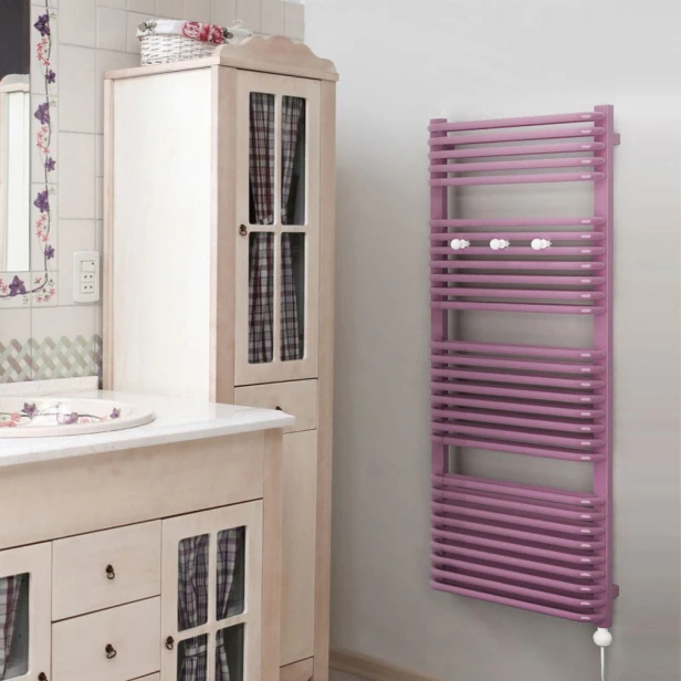 Mocny Grzejnik drabinkowy TYTUS aranżacja.jpg