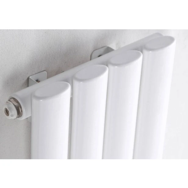 Grzejnik Rene szczegoly.jpg