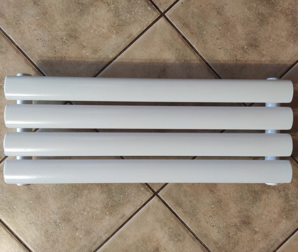 Grzejnik poziomy pokojowy Rene 24 x 60 biały mały zdjęcie.jpg