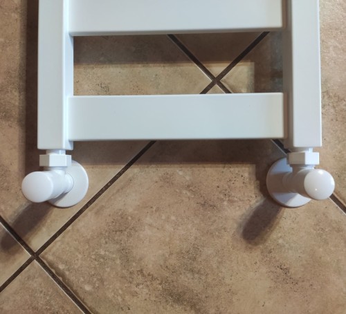 zawór regulacyjny swing bialy.jpg