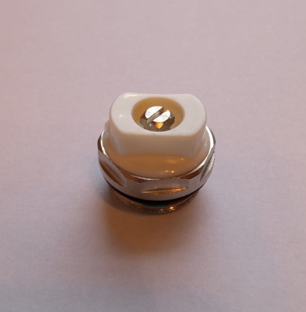 odpowietrznik biały.jpg