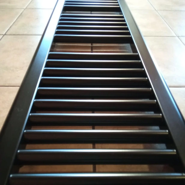 lucy 146x30 czarny3.jpg