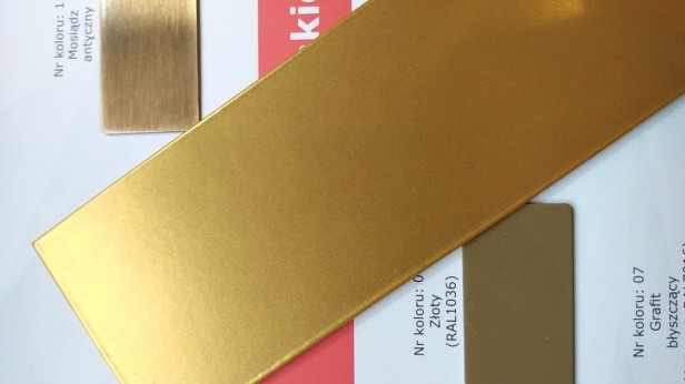 kolor złoty malowany