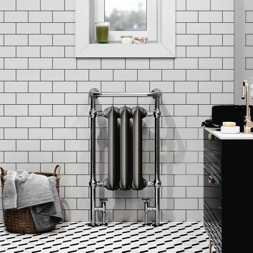 Grzejnik Plain TR  90x49  stojący na stalowej konstrukcji zdjęcie.jpg