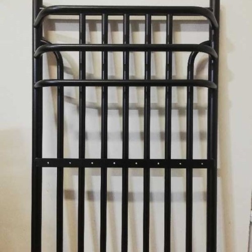 Grzejnik Minas 5 czarny zdj.jpg