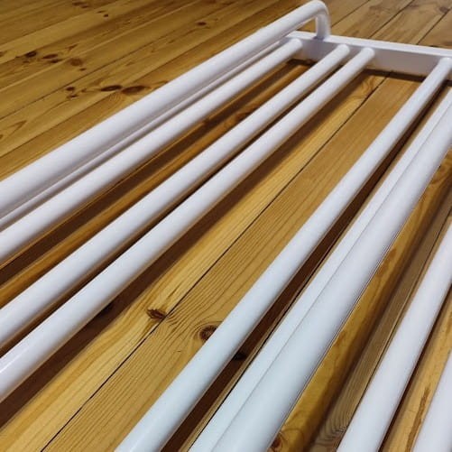 Grzejnik Lima biały poziomy detal2.jpg