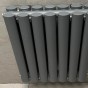 grzejnik Rene 60x41 R7016 podwojny detal.jpg