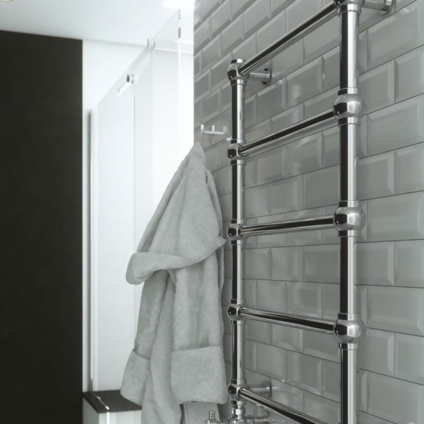 2024 Retro chrom.jpg