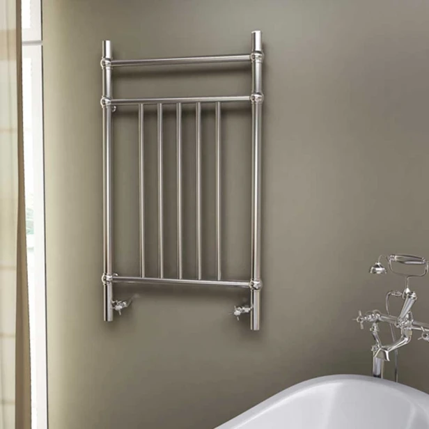 Grzejnik elektr. Pinea retro chrom połysk zdjęcie.jpg