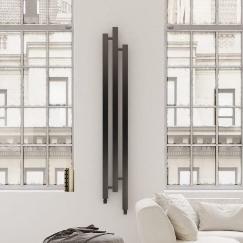 Grzejnik Cubic 2  czarny  zdjęcie.jpg