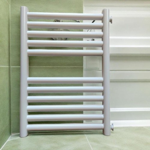 grzejnik Amamdeusz 55 x 50 biały.jpg