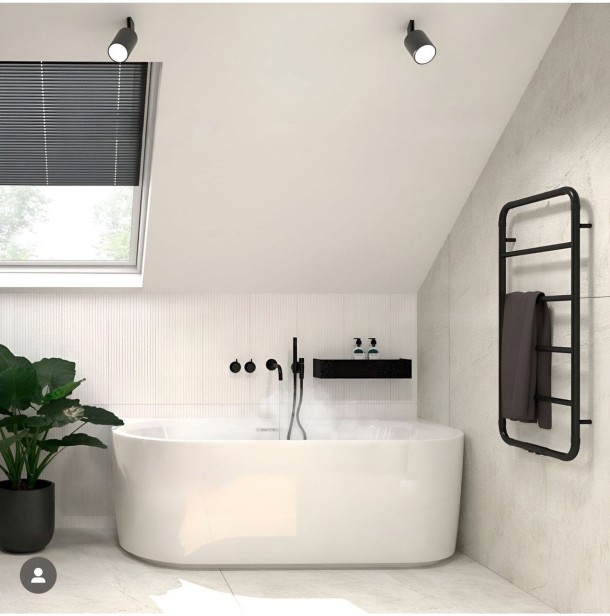 Grzejnik Art 1 czarny  mat zdjęcie.jpg