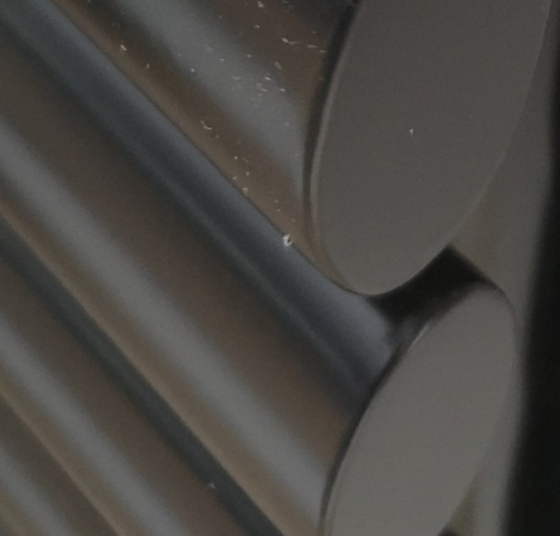 Grzejnik Rene czarny detal.jpg