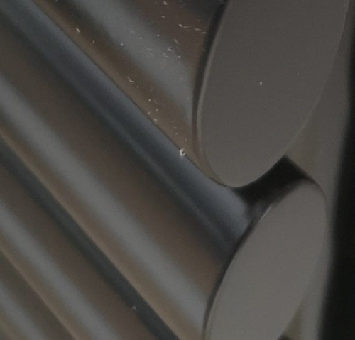 Grzejnik Rene czarny mat detal.jpg