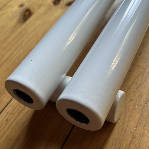 Rolo Hanger 180x10 biały podłączenie.jpg