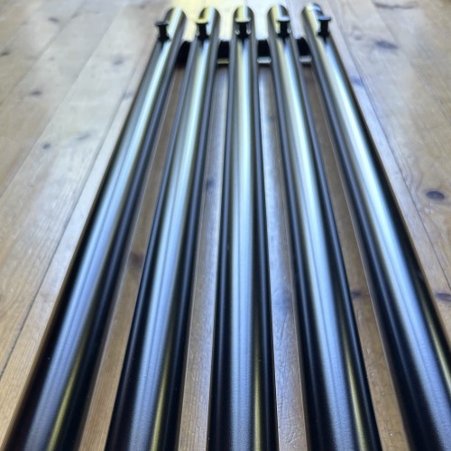 grzejnik Rolo Hanger 26 czarny mat.JPEG