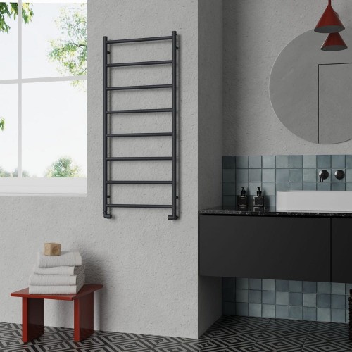 grzejnik Tioman czarny 2.jpg