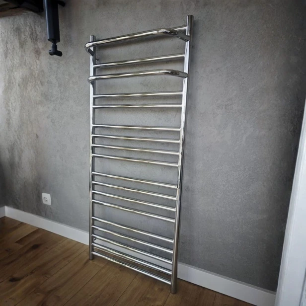 grzejnik Libra 120 x 53 chrom.jpg