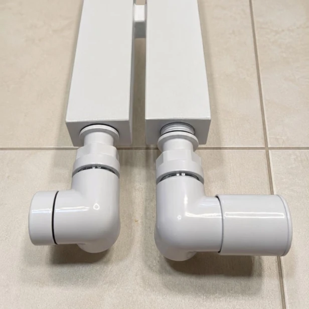 grzejnik Lux Slim i zawory Vision.jpg